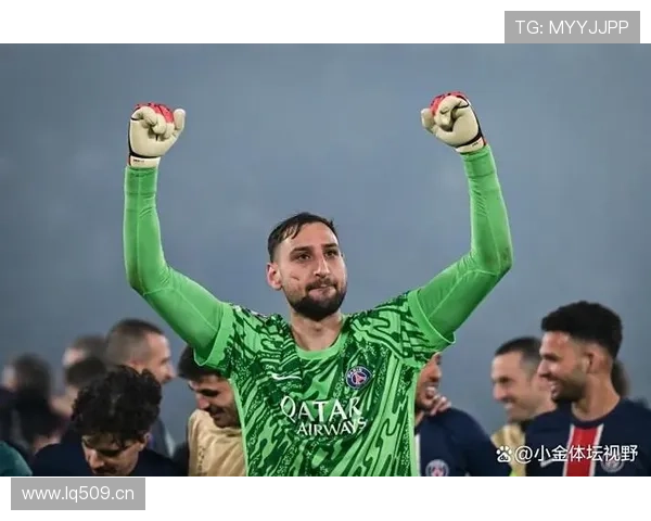 格伊赞多纳鲁马终场神扑全场掌声